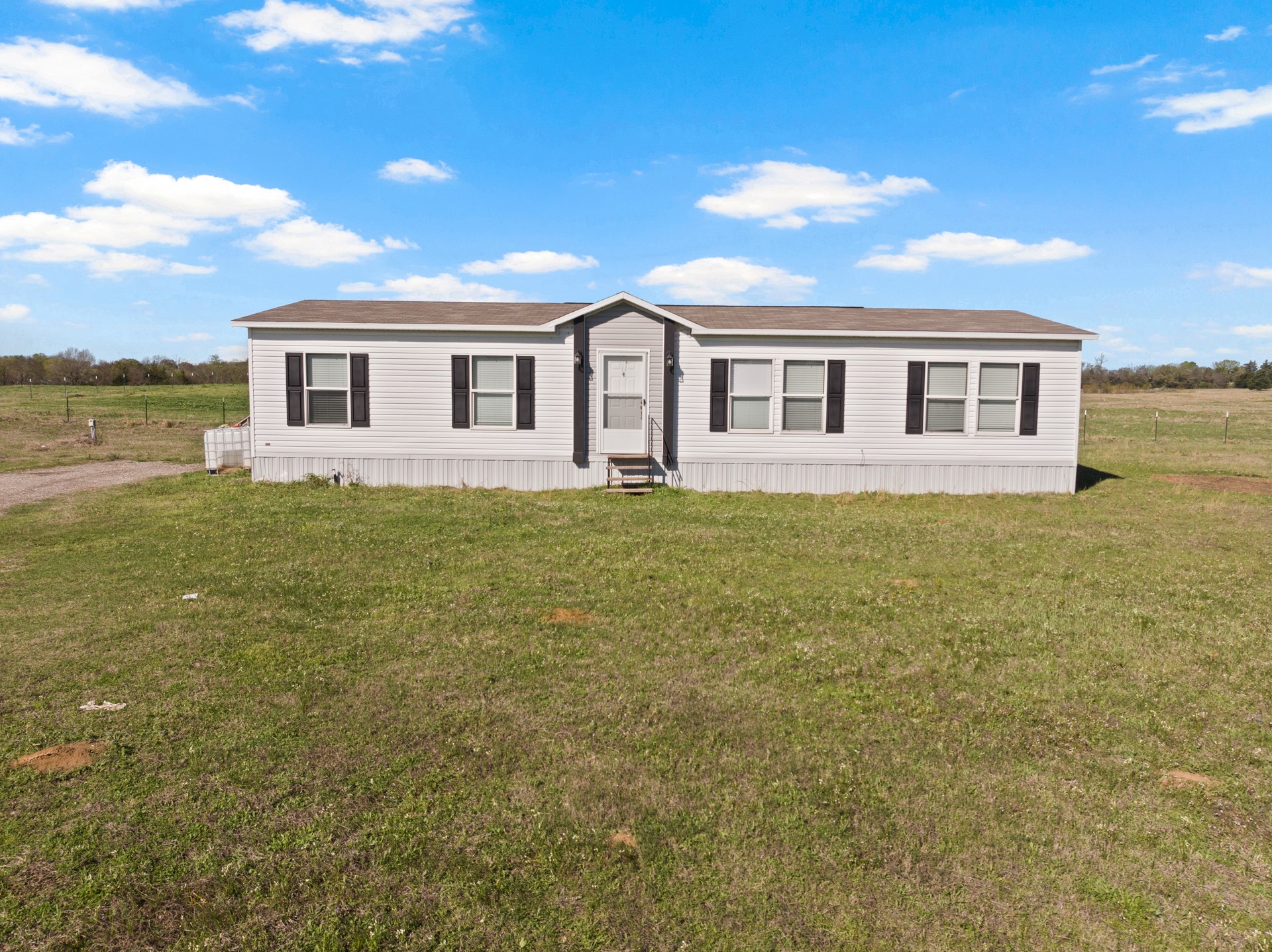 724 NE County Road 2170 Mount Vernon TX 75457