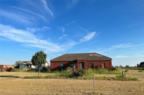 899 Private Road 4732 Rhome TX 76078