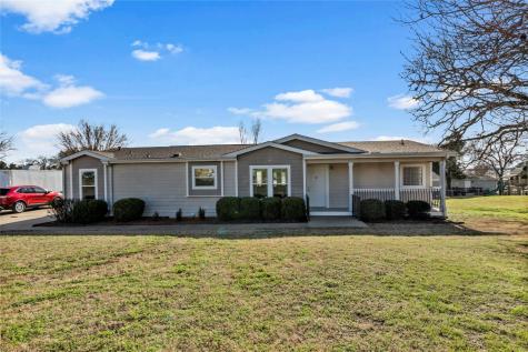 10575 Northlake Circle Kemp TX 75143
