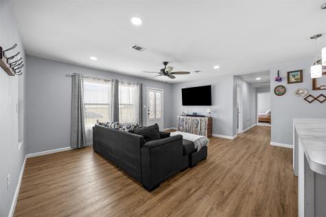 235 Alton Lane Ennis TX 75119
