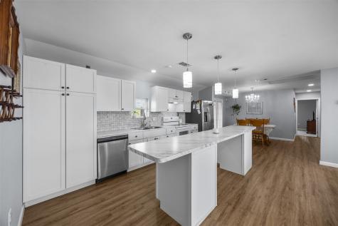 235 Alton Lane Ennis TX 75119
