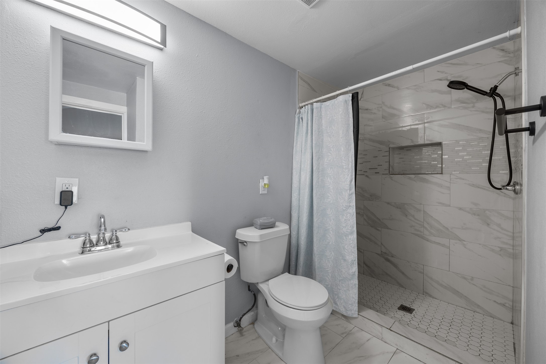 235 Alton Lane Ennis TX 75119