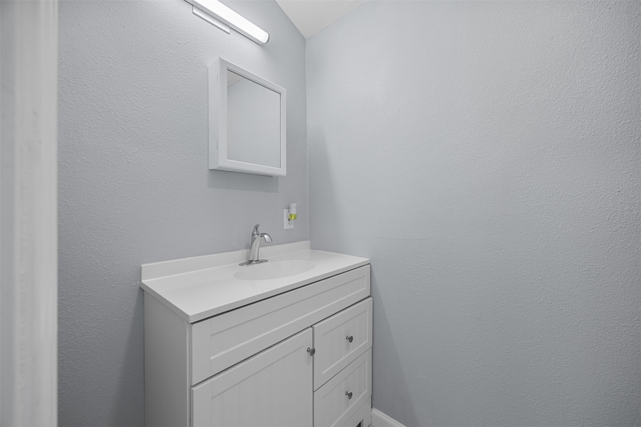 235 Alton Lane Ennis TX 75119