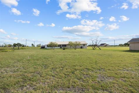 235 Alton Lane Ennis TX 75119