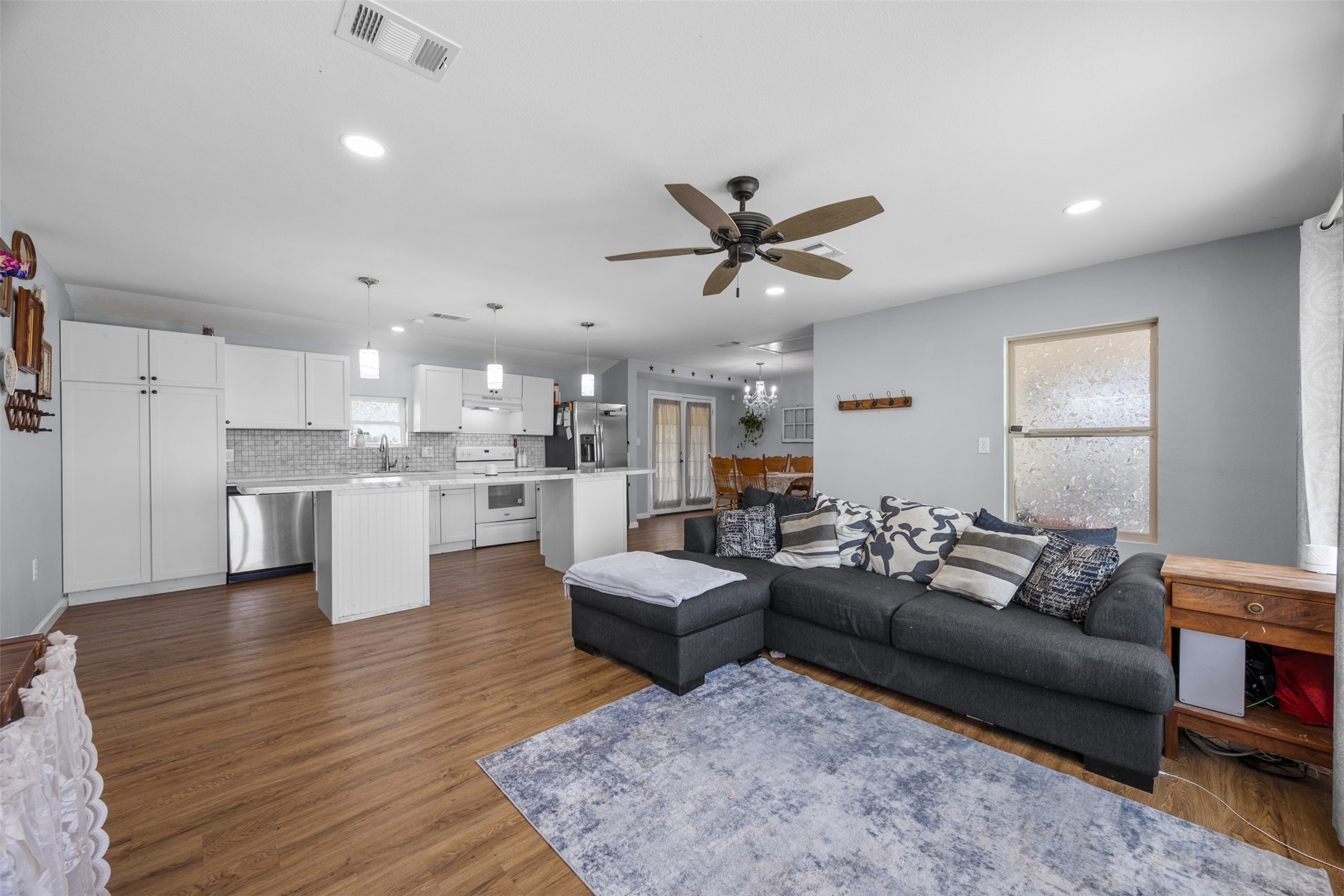 235 Alton Lane Ennis TX 75119