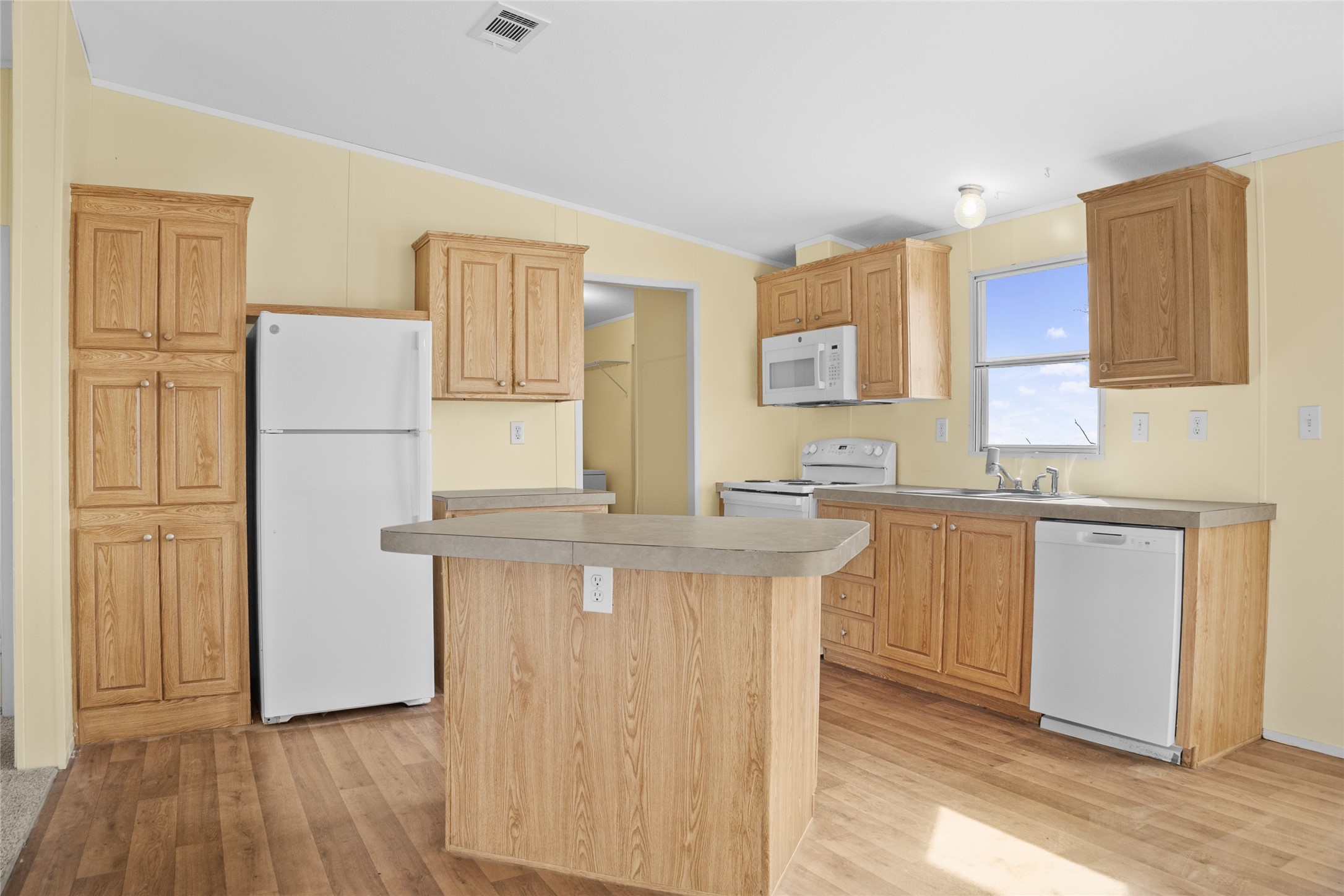 242 Private Road 4732 Rhome TX 76078