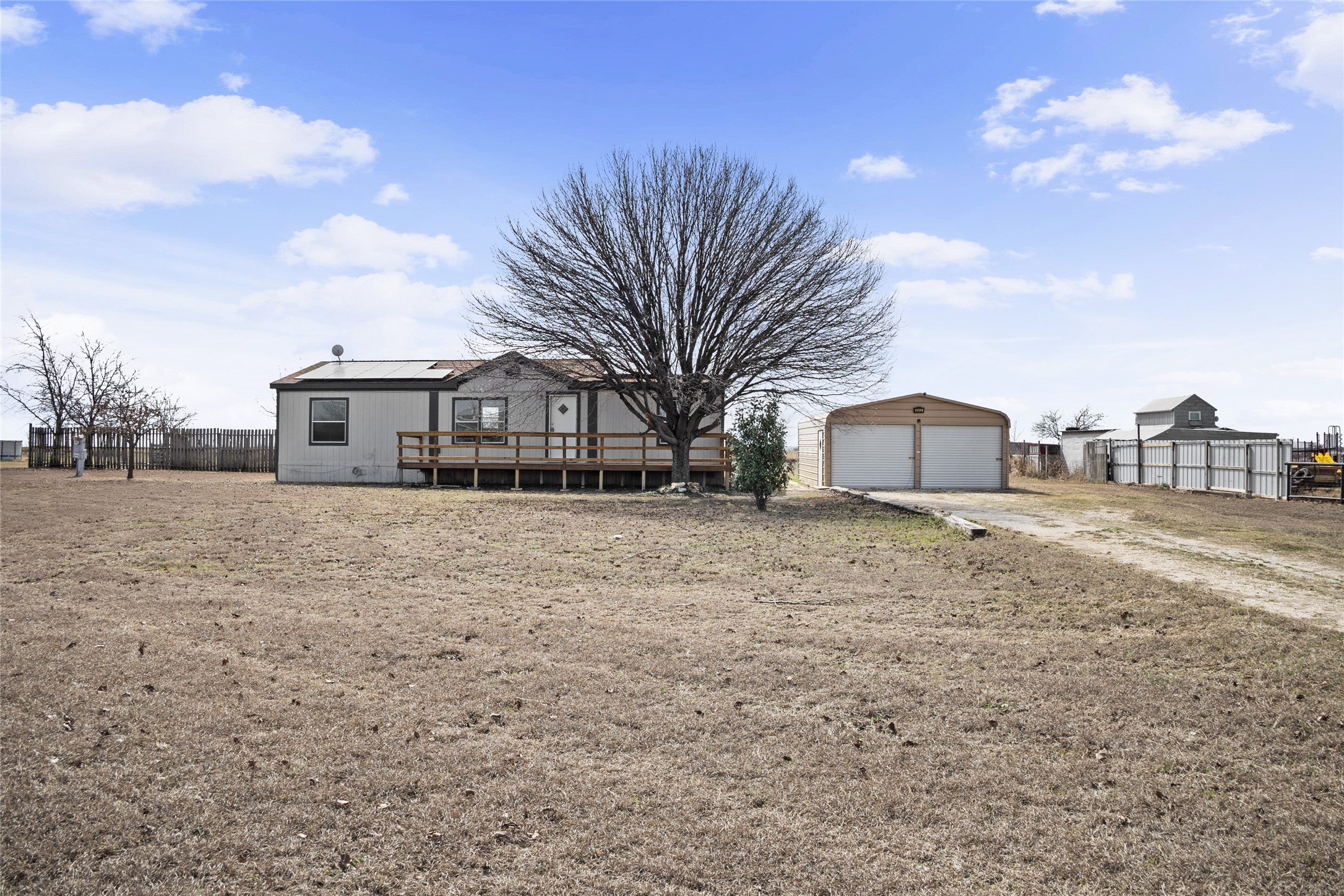 242 Private Road 4732 Rhome TX 76078