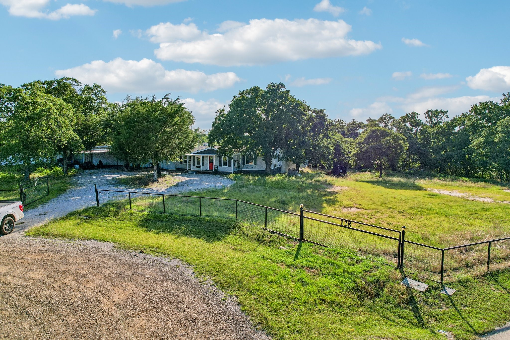 128 Gunnison Court Azle TX 76020