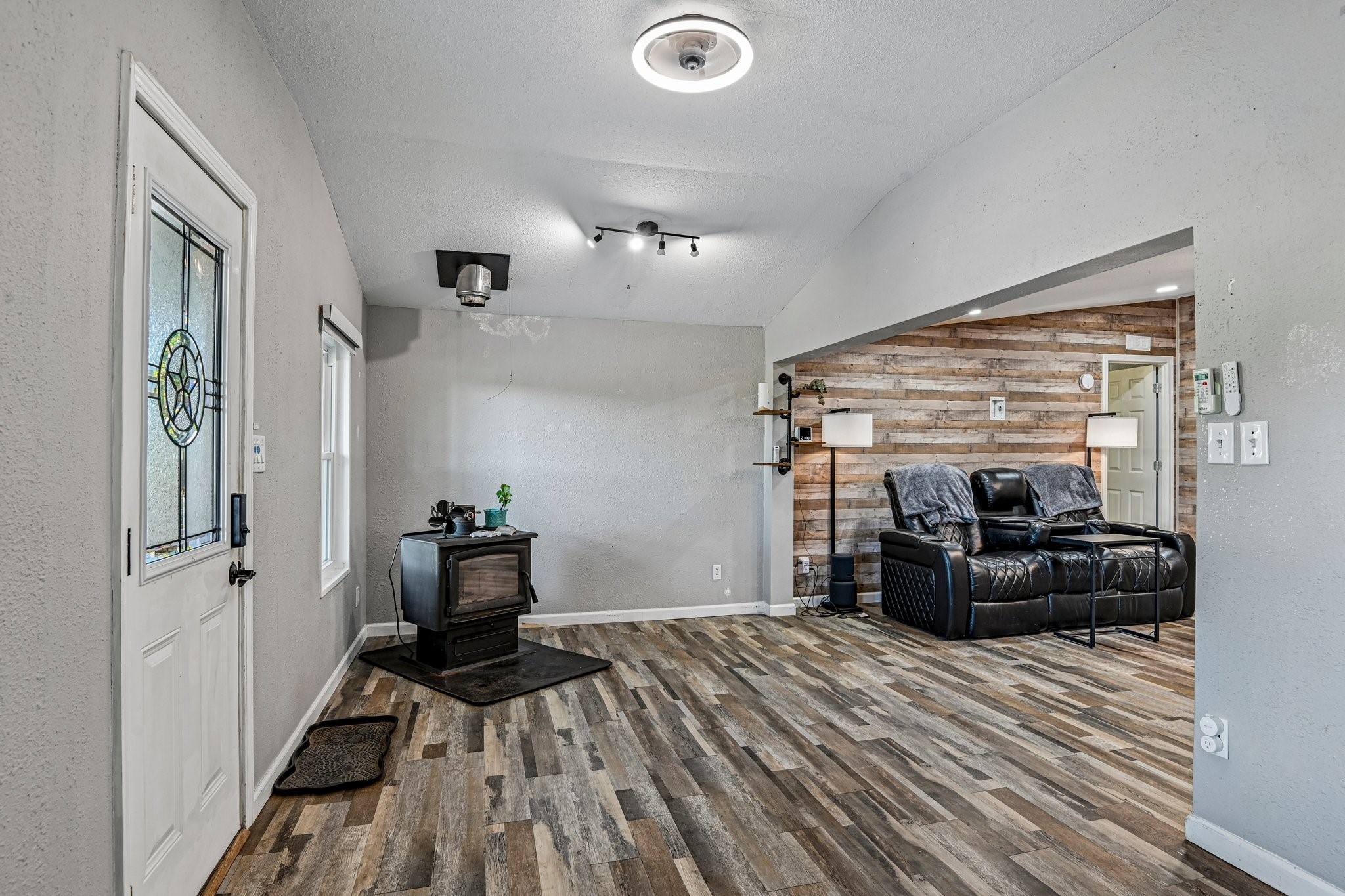 128 Gunnison Court Azle TX 76020