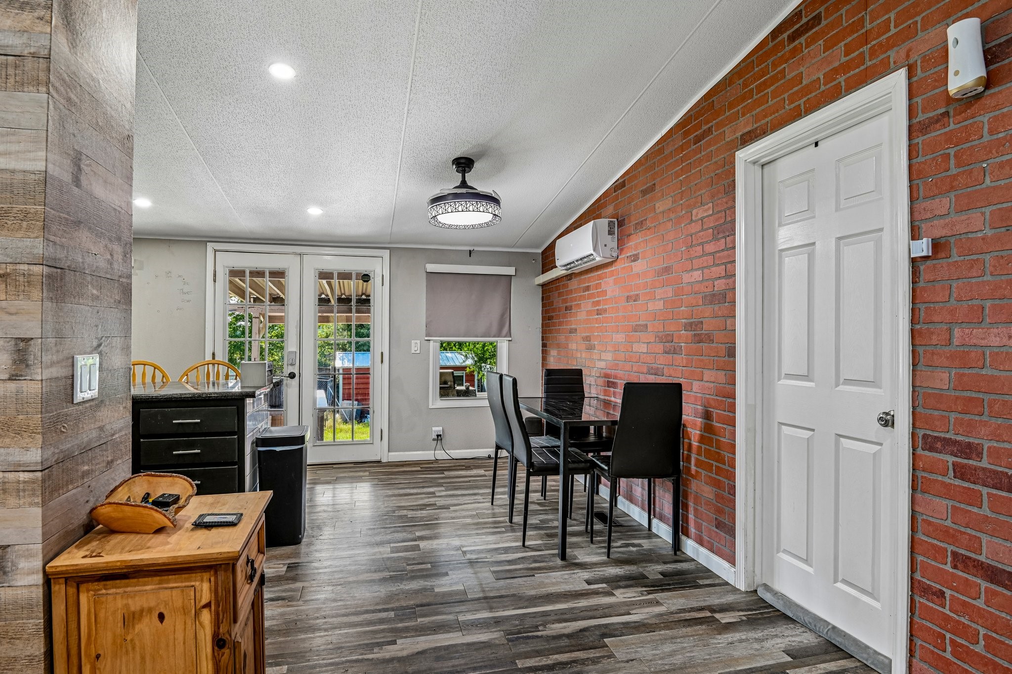 128 Gunnison Court Azle TX 76020