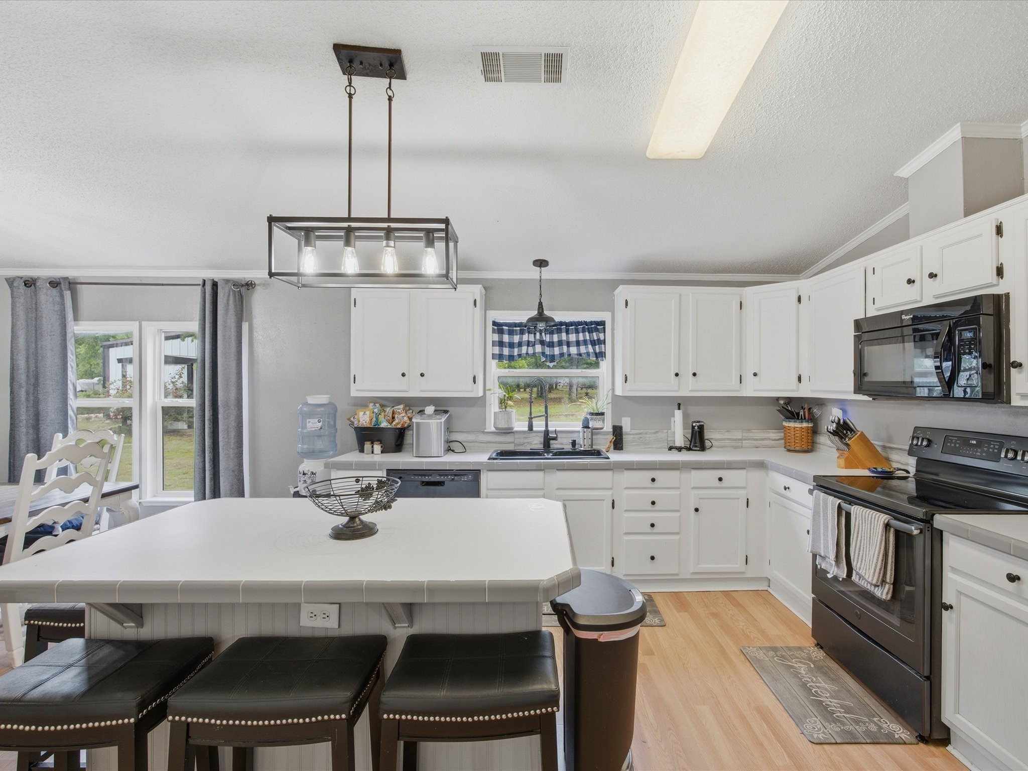 465 Private Road 2698 Alvord TX 76225