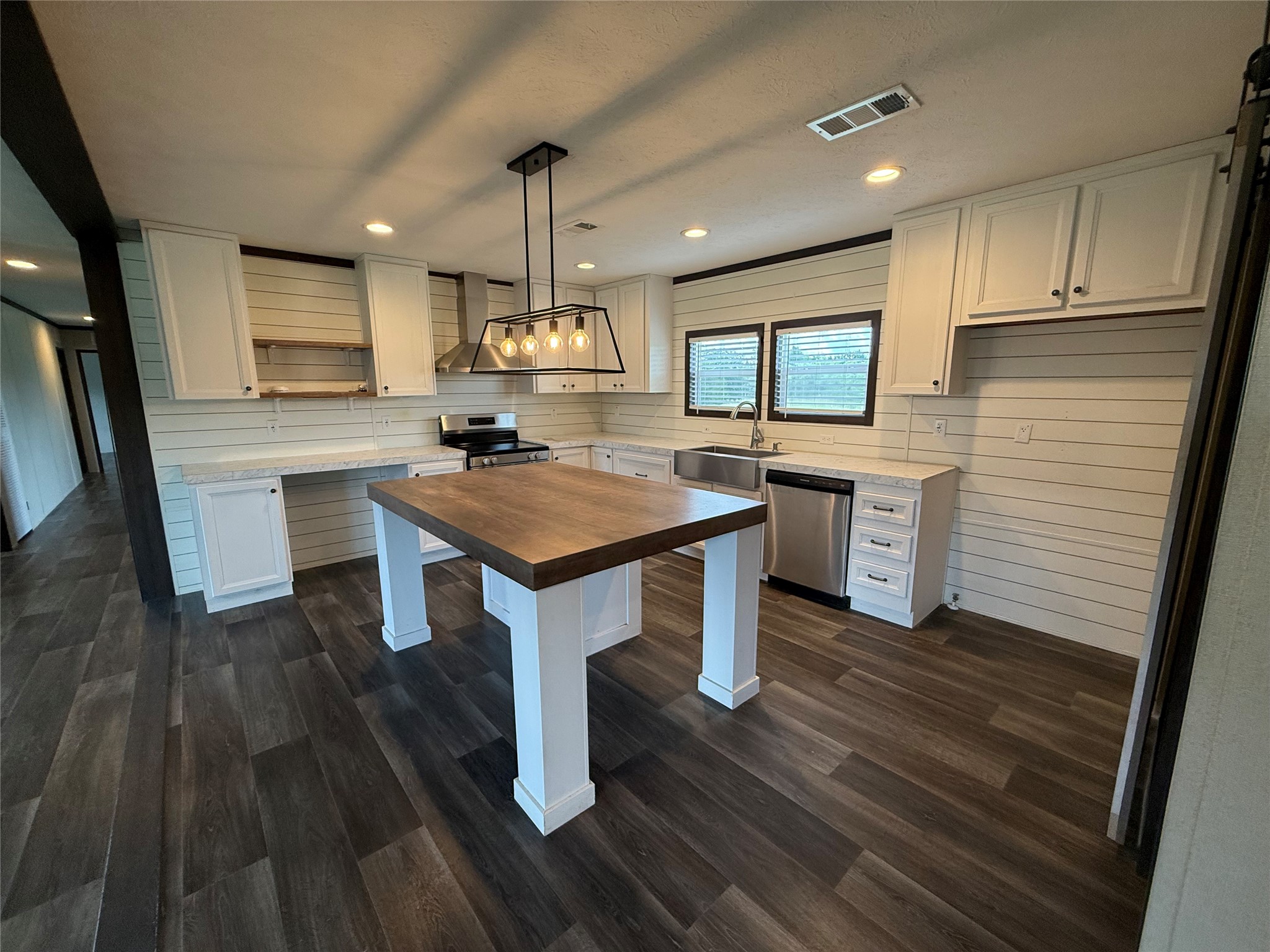 7056 County Road 2160 Richland TX 76681