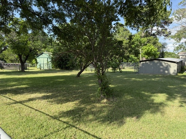 111 Pine Street Ravenna TX 75476