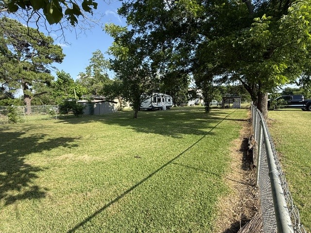 111 Pine Street Ravenna TX 75476
