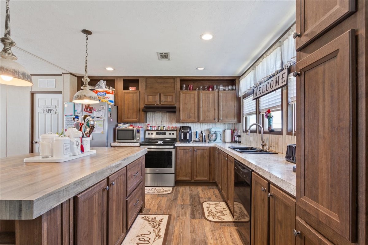 230 Rio Rim Road Gholson TX 76705