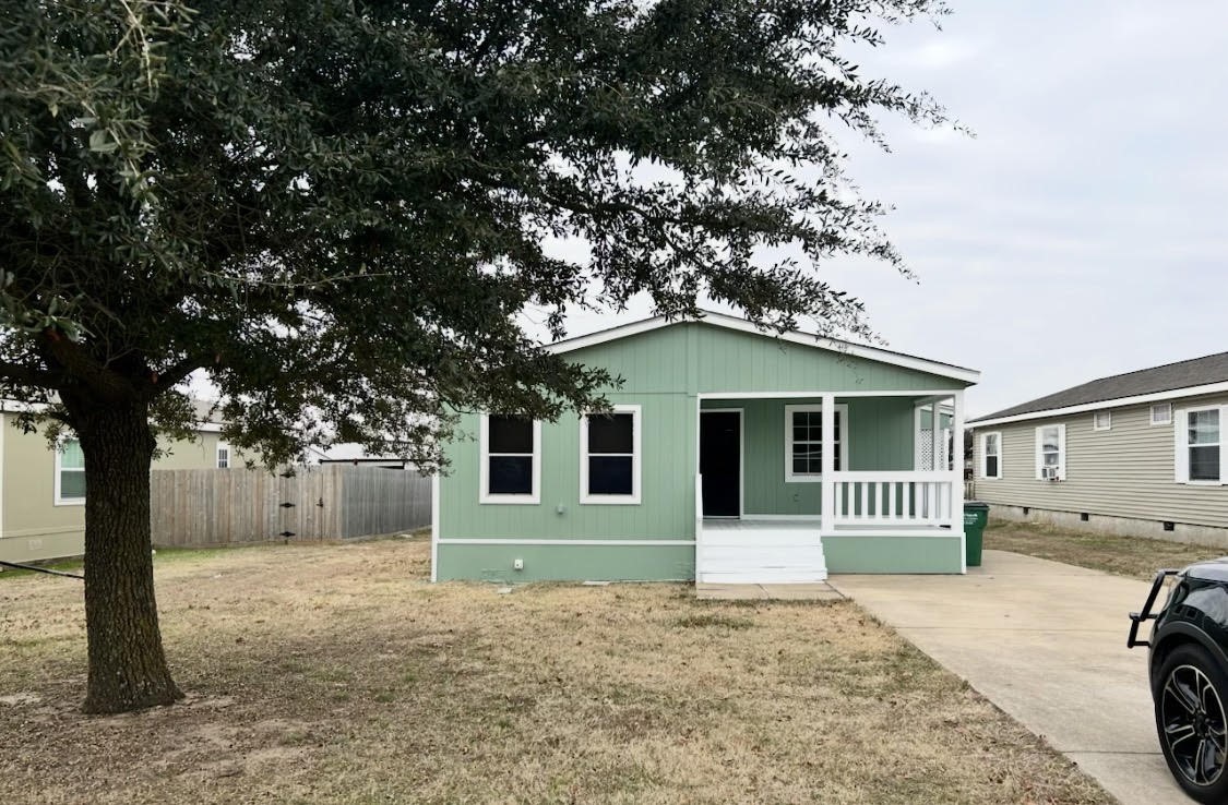 315 Glenwood Street Gainesville TX 76240