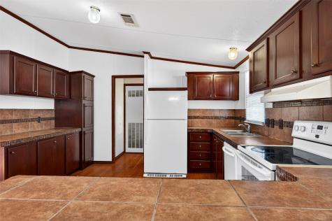 315 Glenwood Street Gainesville TX 76240