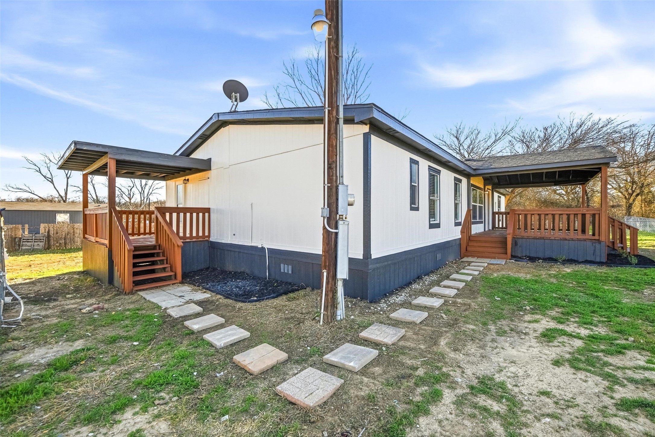 111 Jody Lane Azle TX 76020