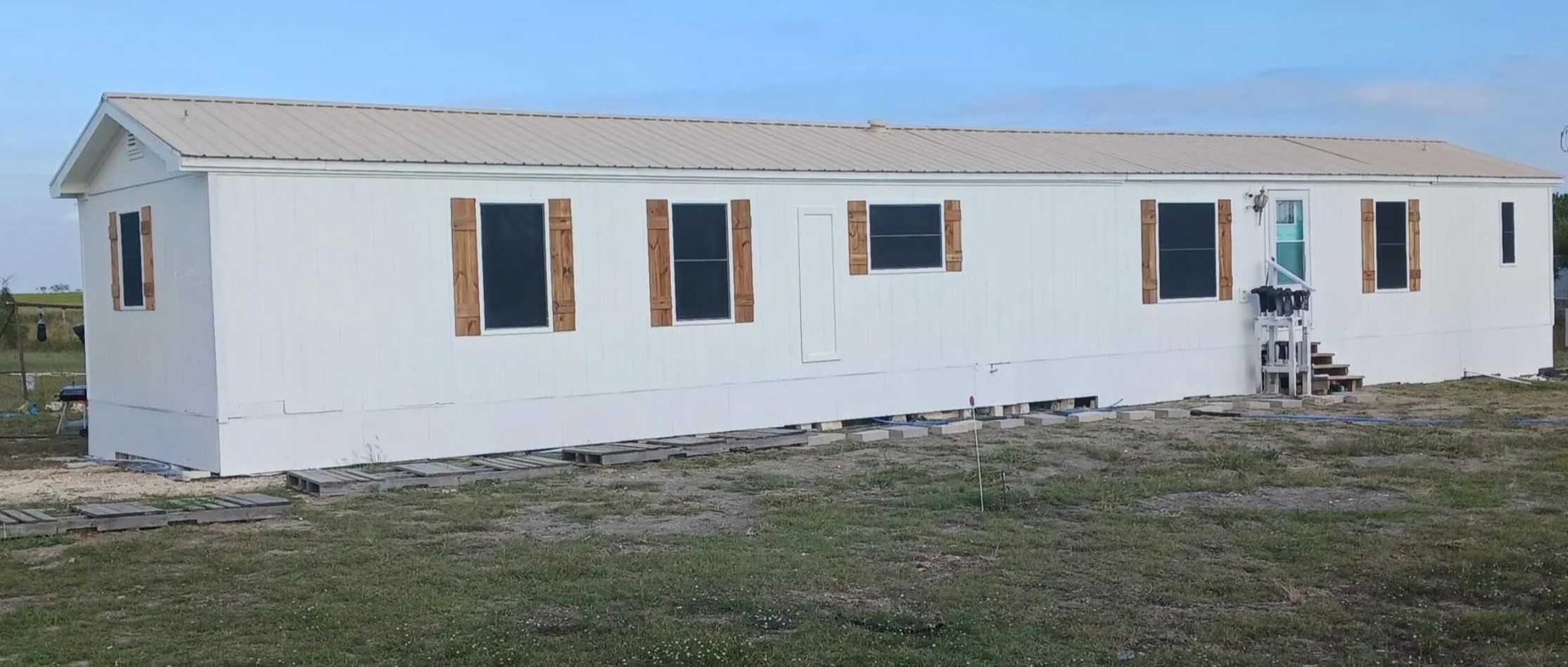 7739 NW County Road 1200 Barry TX 75102