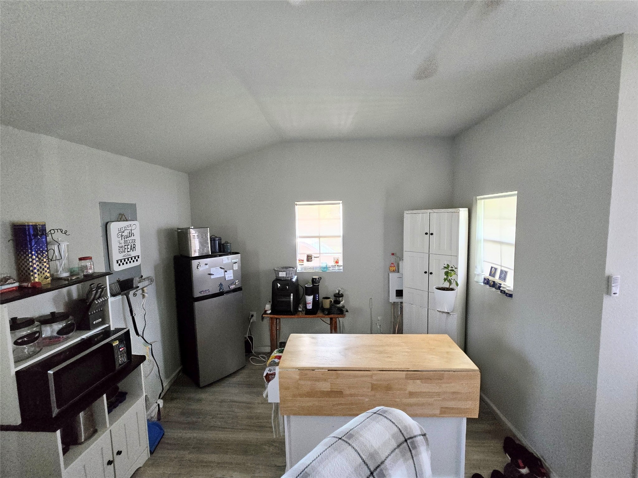 205 W Travis Street Karnes City TX 78118