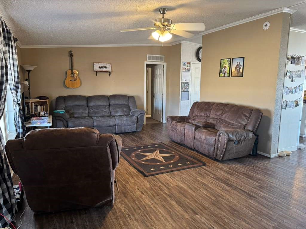 10821 County Road 2503 Eustace TX 75124