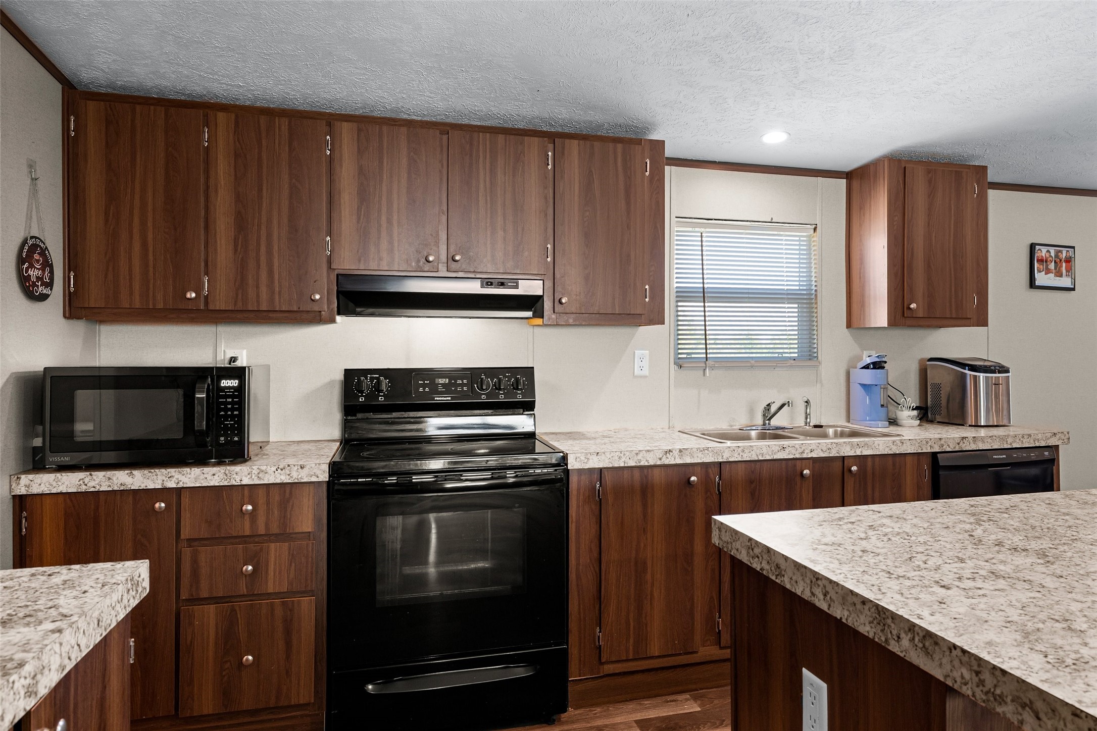4419 Woodland Drive Granbury TX 76048