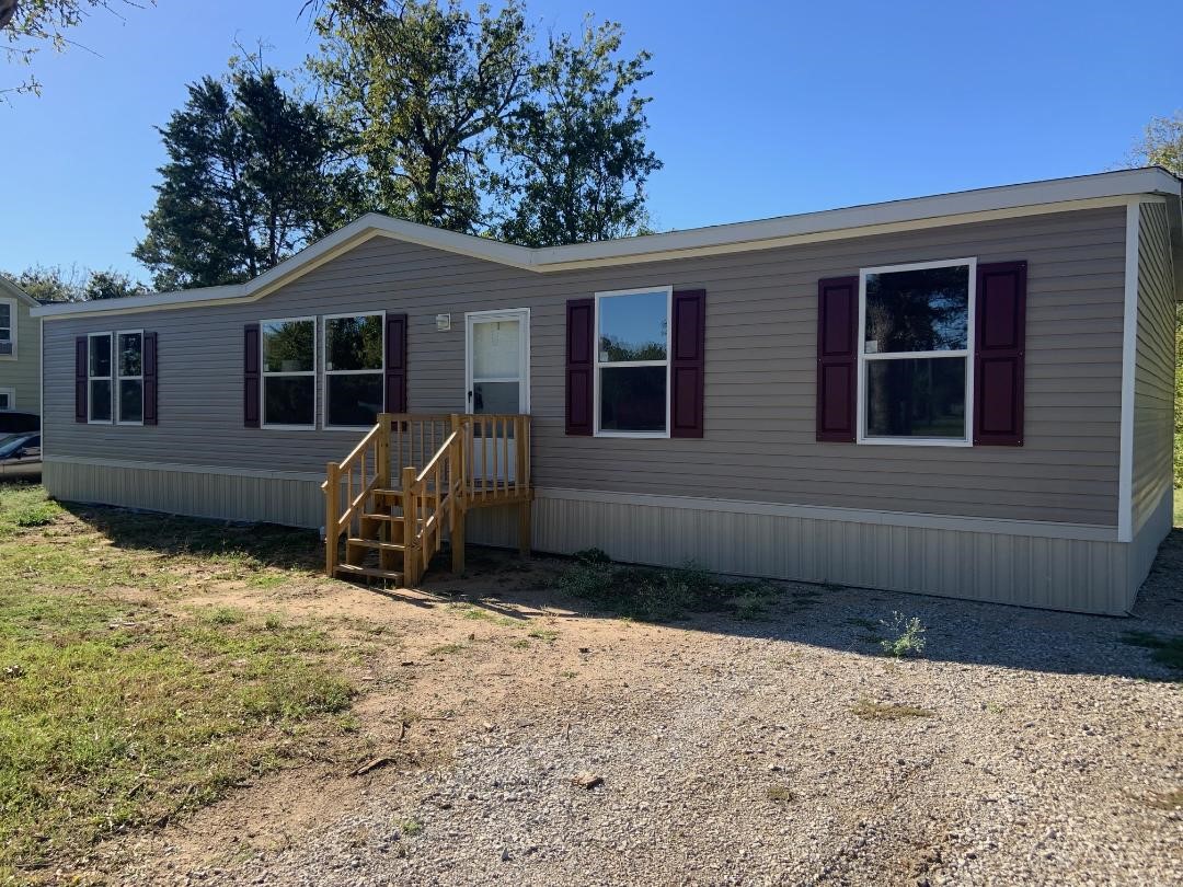 404 Hutchinson Street Bowie TX 76230