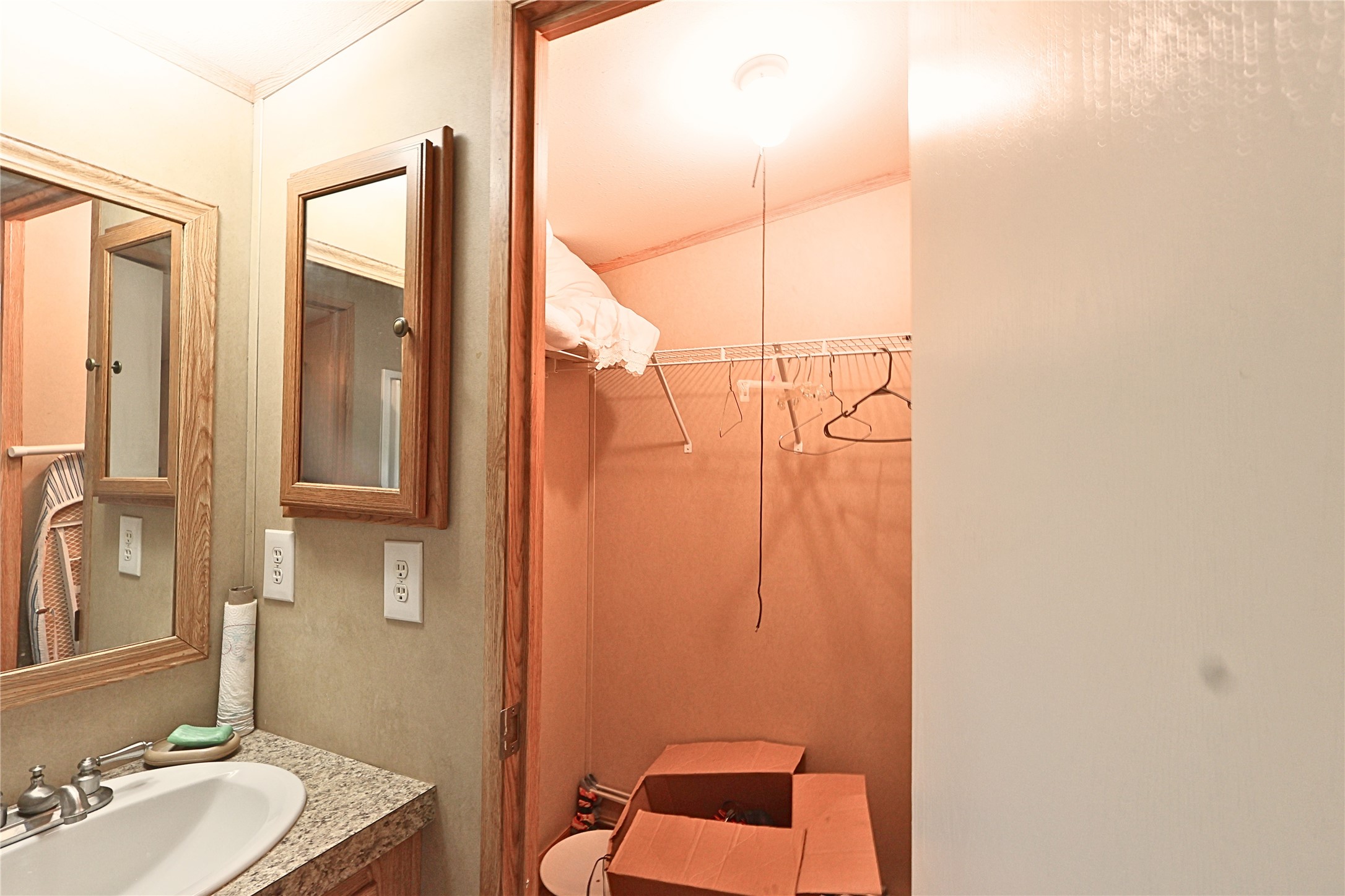 13990 Daniel Boone Lane Log Cabin TX 75148