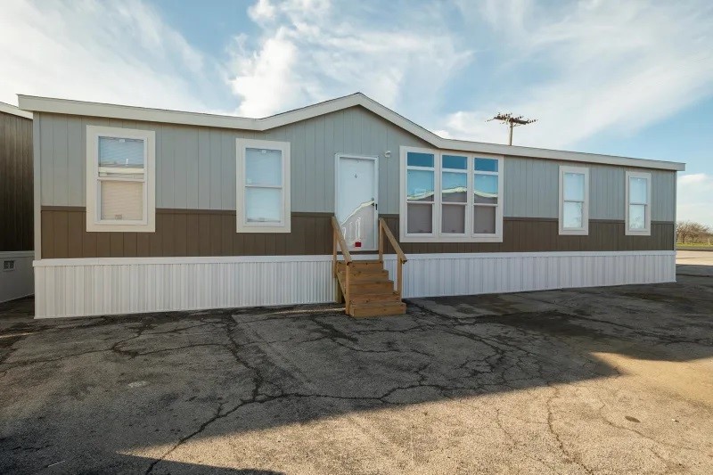 230 Geronimo Street Ferris TX 75125