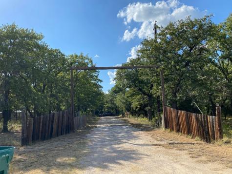 206 School Oaks Road Alvord TX 76225