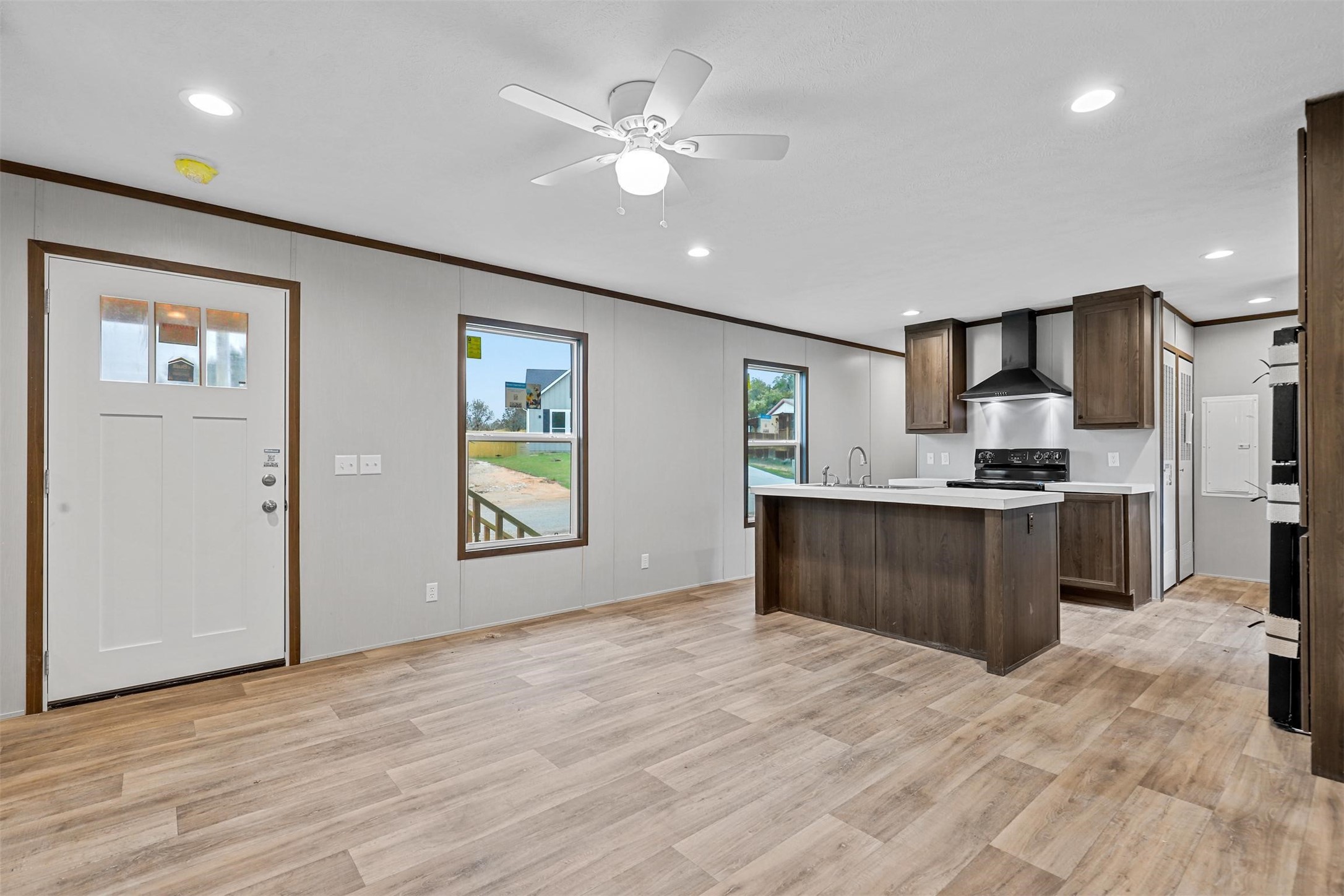 1107 Ridgeview Circle Granbury TX 76048