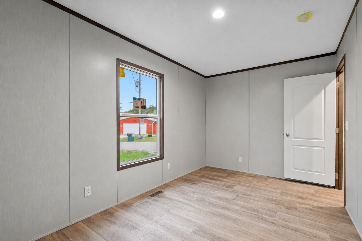 1107 Ridgeview Circle Granbury TX 76048