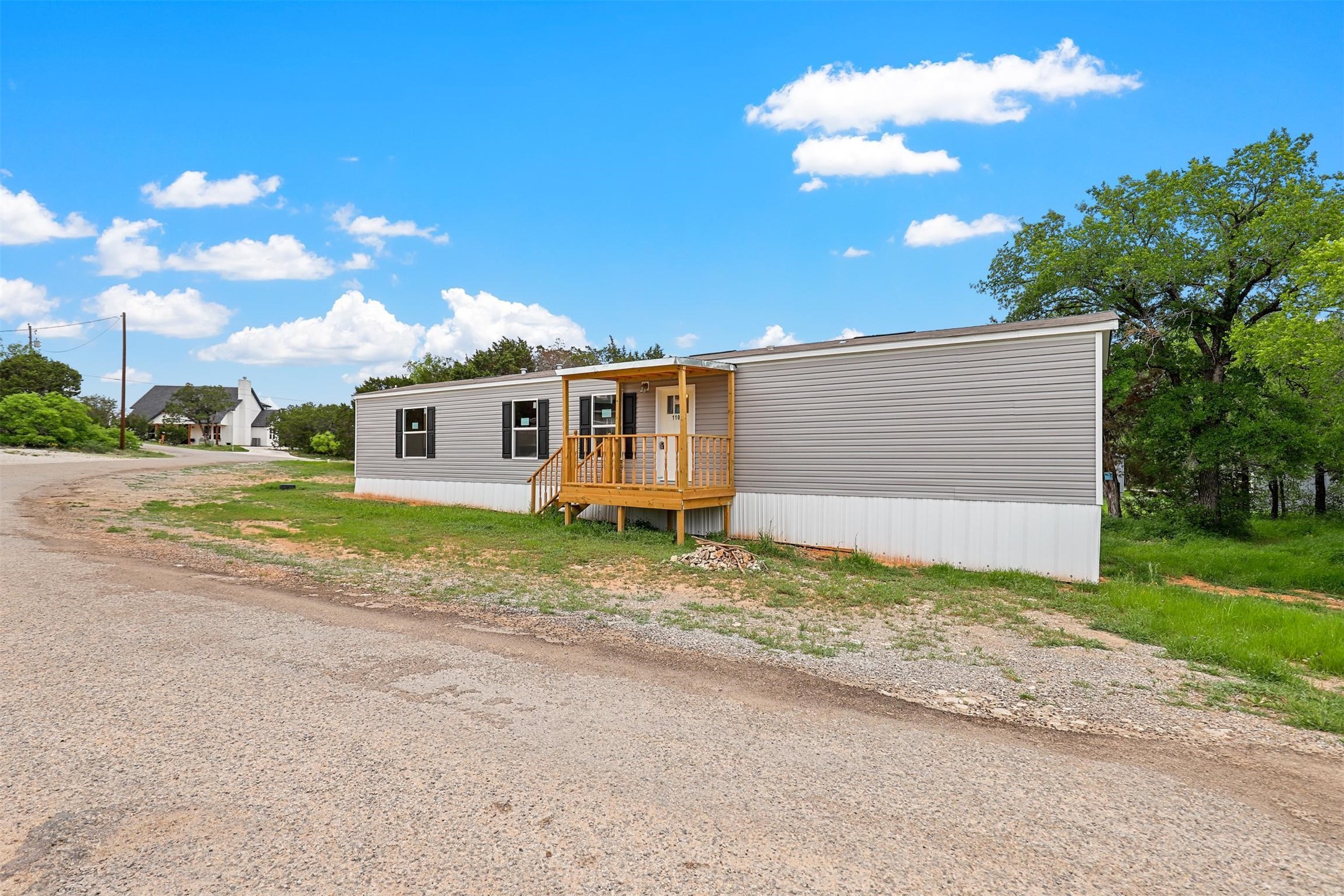 1107 Ridgeview Circle Granbury TX 76048