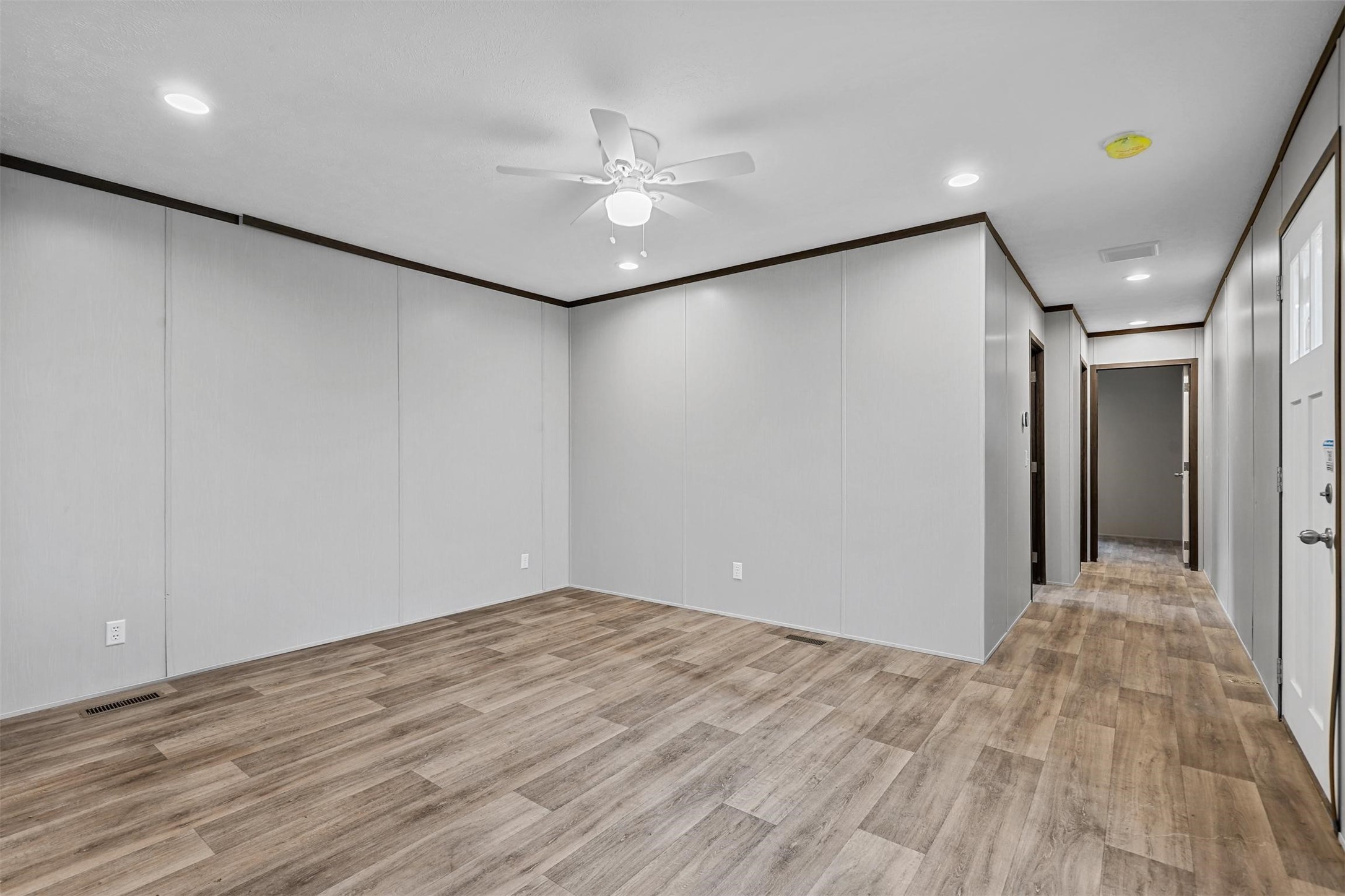 1107 Ridgeview Circle Granbury TX 76048