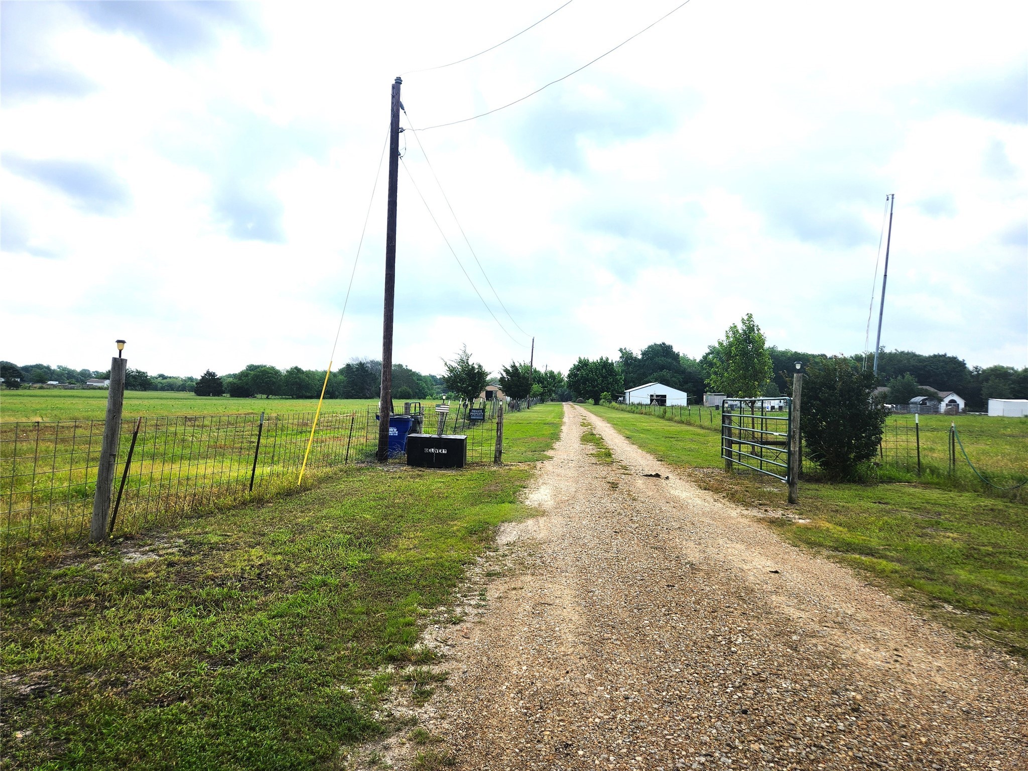 7981 Fm 697 Whitewright TX 75491