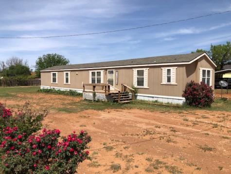 805 N Tyler Avenue Rotan TX 79546