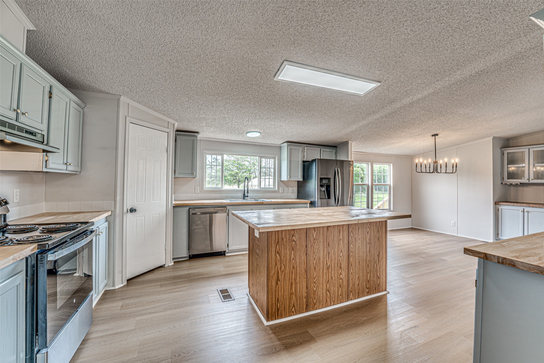 9239 Sabine Drive Quinlan TX 75474