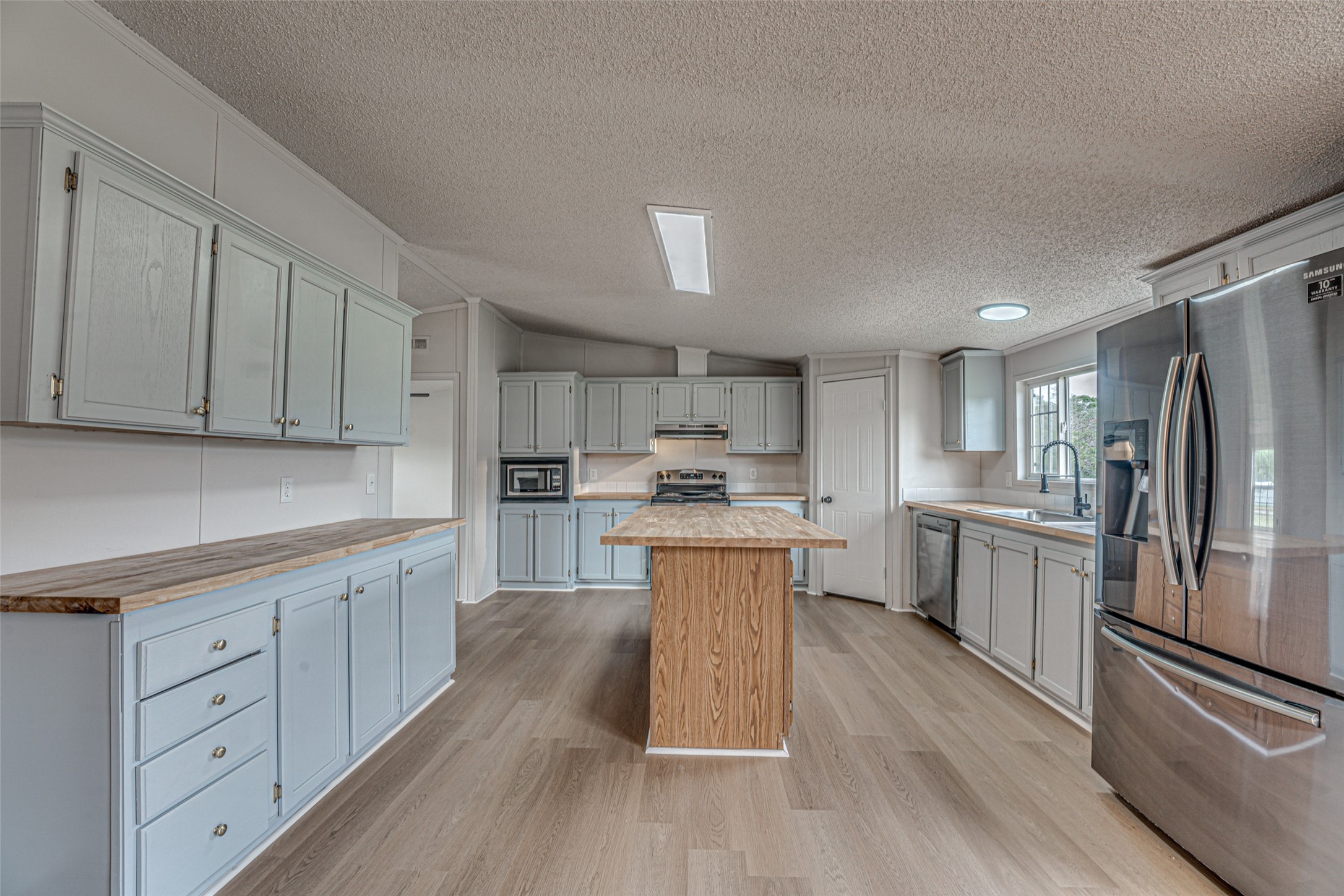 9239 Sabine Drive Quinlan TX 75474