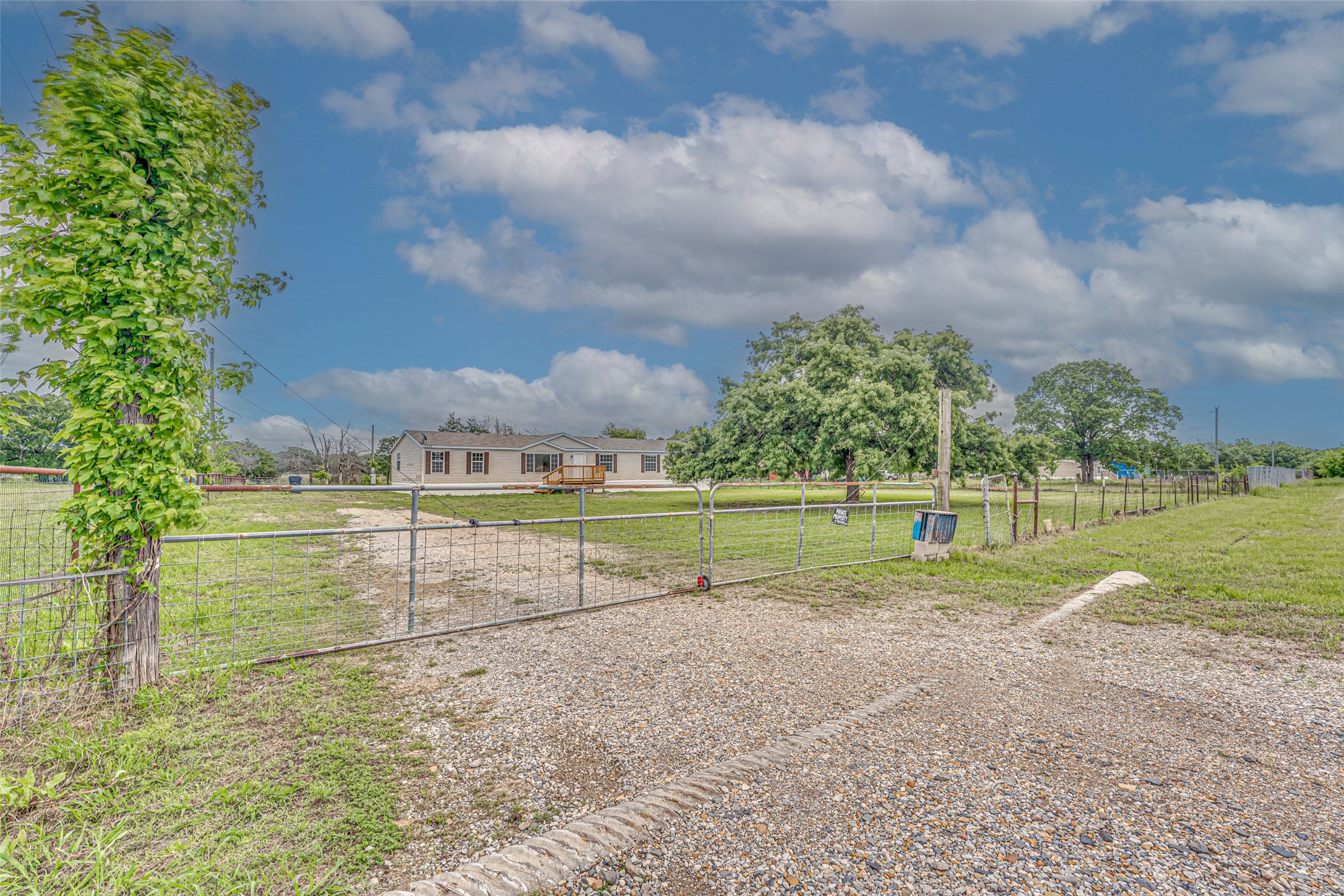 9239 Sabine Drive Quinlan TX 75474
