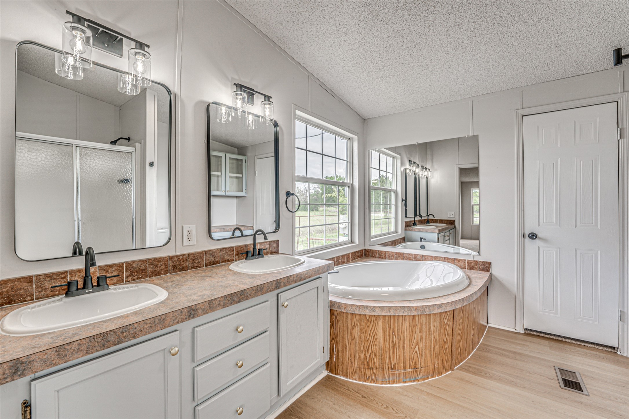 9239 Sabine Drive Quinlan TX 75474