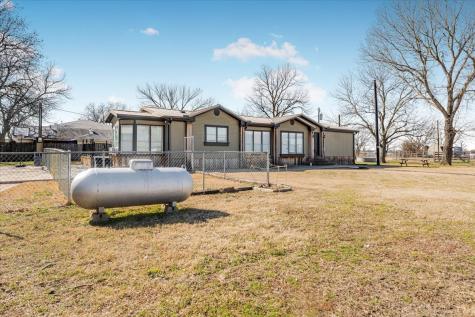 330 Chapman Drive Mineral Wells TX 76067
