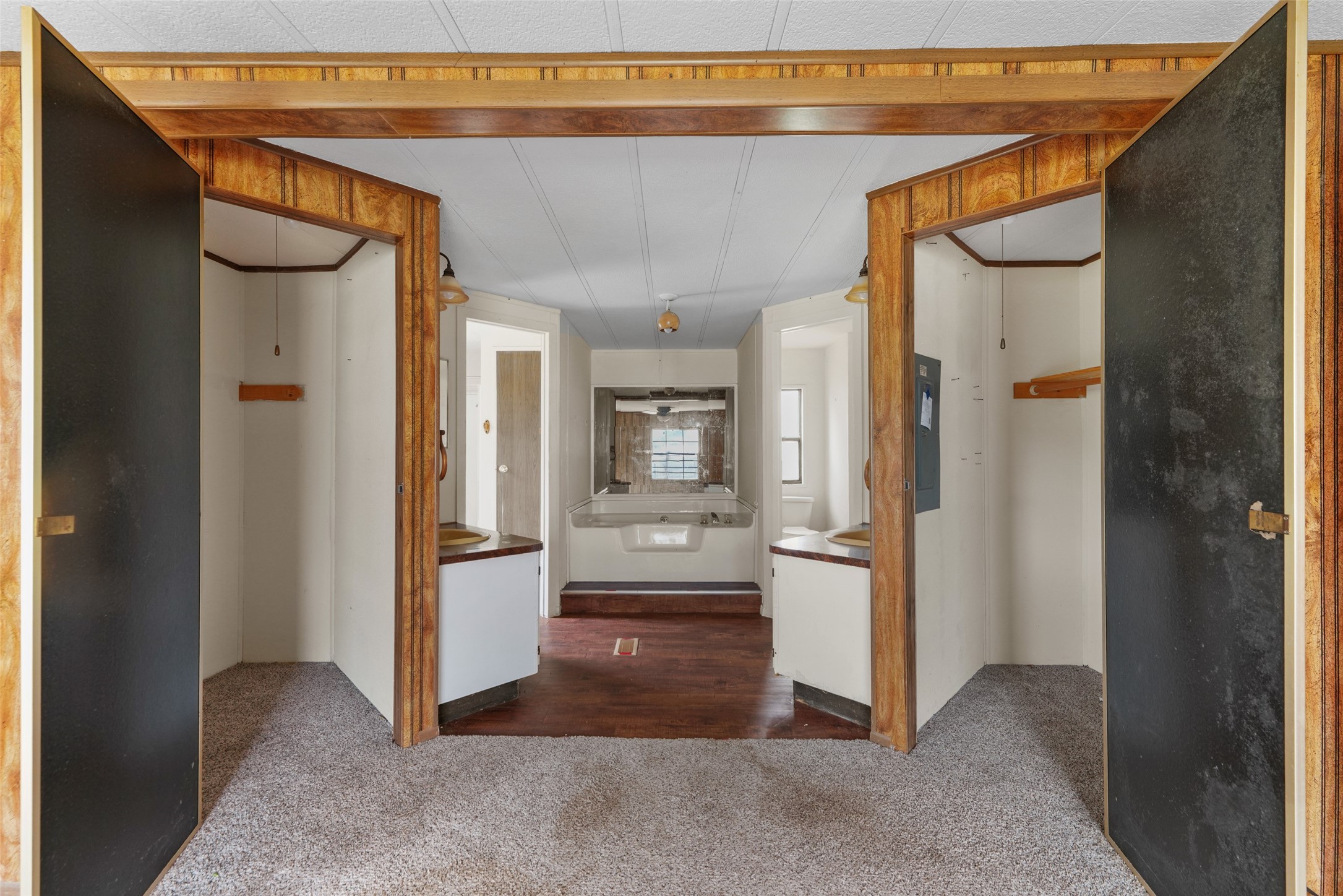 2300 Pecan Valley Cleburne TX 76031