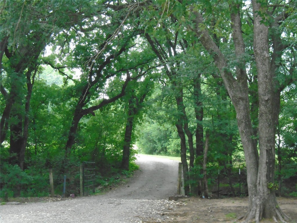 6438 County Road 308 Grandview TX 76050