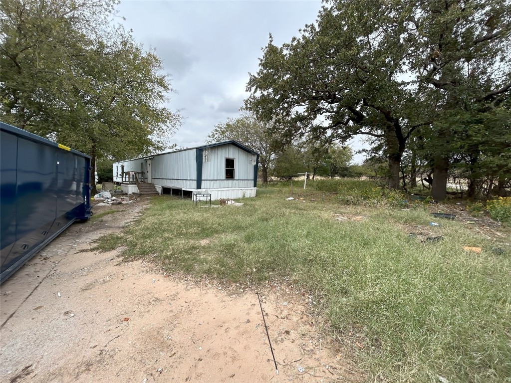 1405 Park Street Azle TX 76020