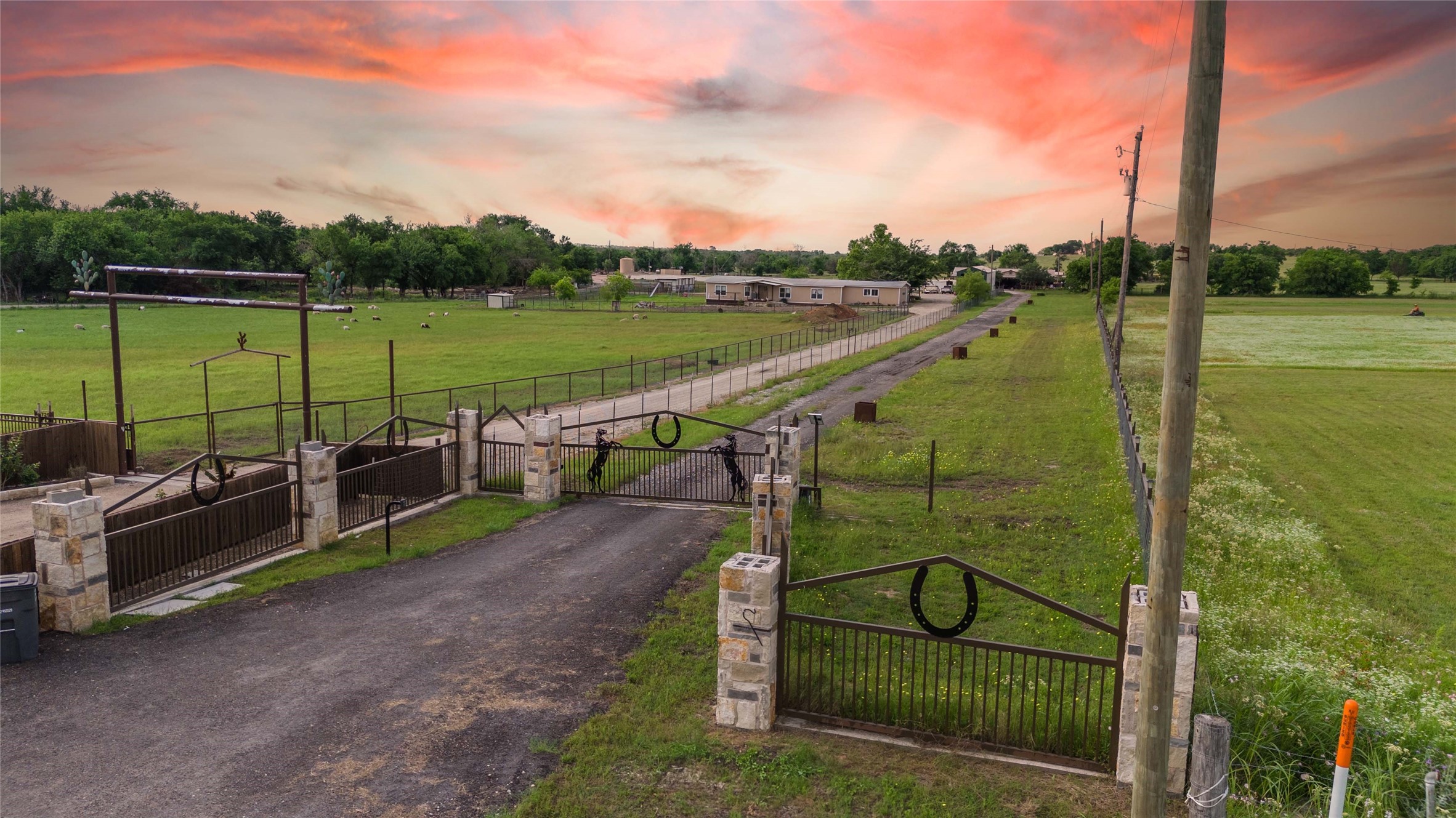 4729 County Road 906 Godley TX 76044
