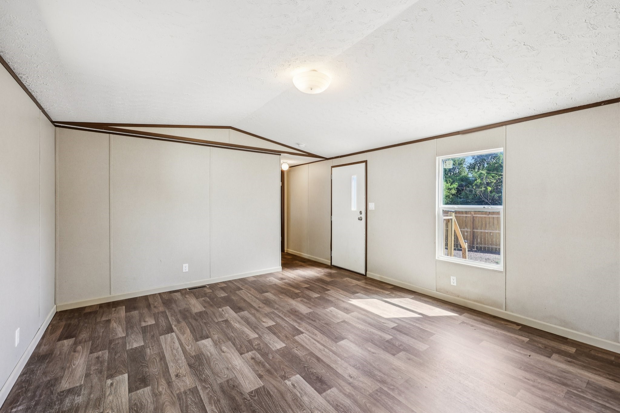 4214 Tejas Trail Granbury TX 76048
