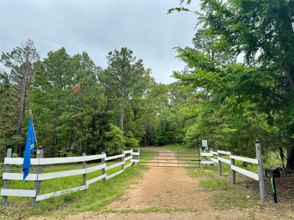 21179 Standridge E Atoka OK 72525