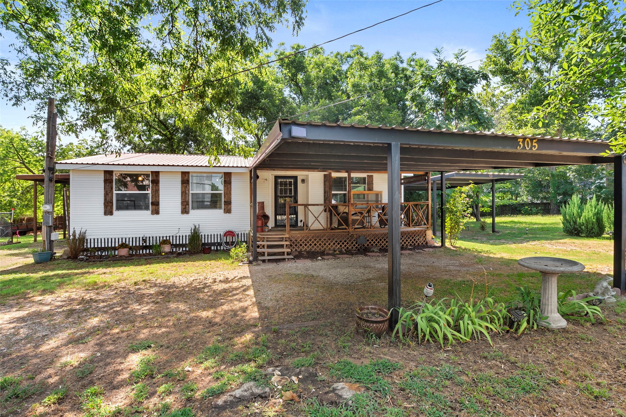 305 S Magnolia Street Aubrey TX 76227