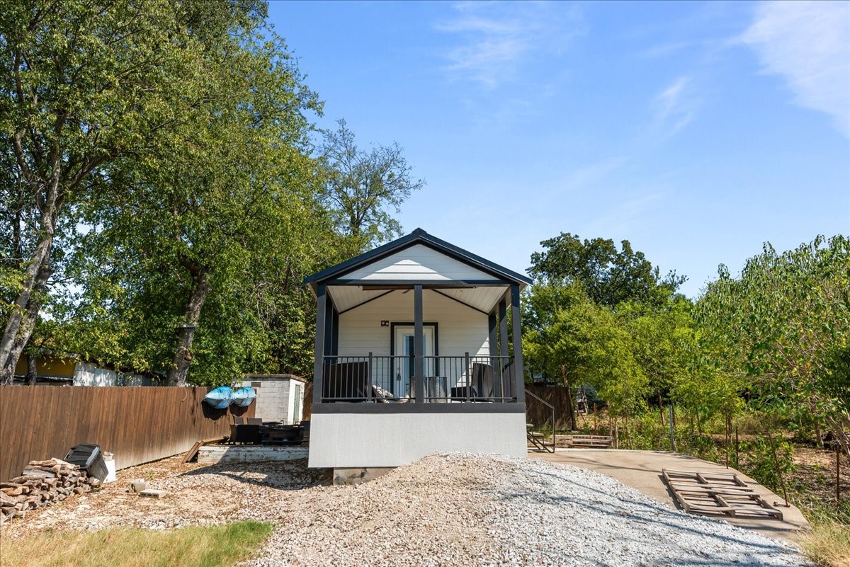 202 Choctaw Trail Whitney TX 76692
