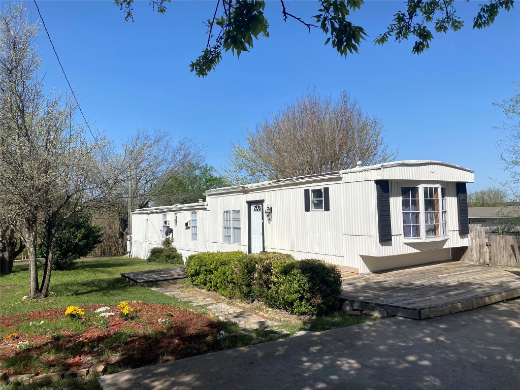 5505 Belaire Circle Granbury TX 76048